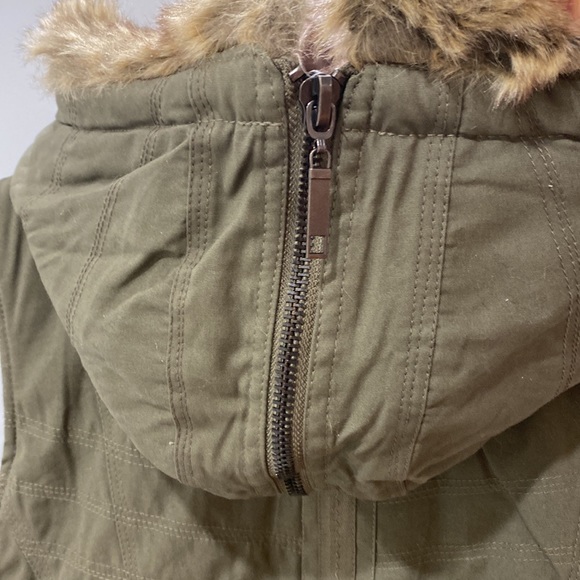 **NWOT ** Military Vest For Kids - Picture 8 of 12